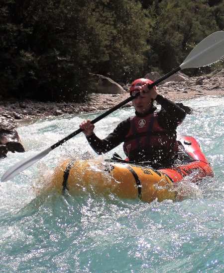 Vadvízi Kajakozás a Soča-folyón Szlovéniában