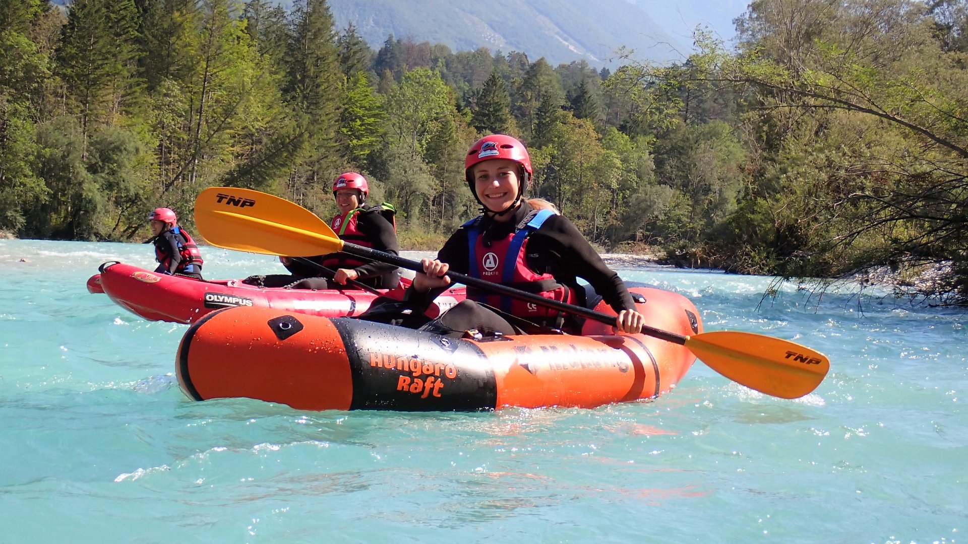 Packrafting a Soča-folyó Szlovéniában egyéni élmény
