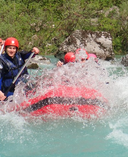 Vadvízi Kalandok a Soča-Folyó Völgyében Szlovéniában