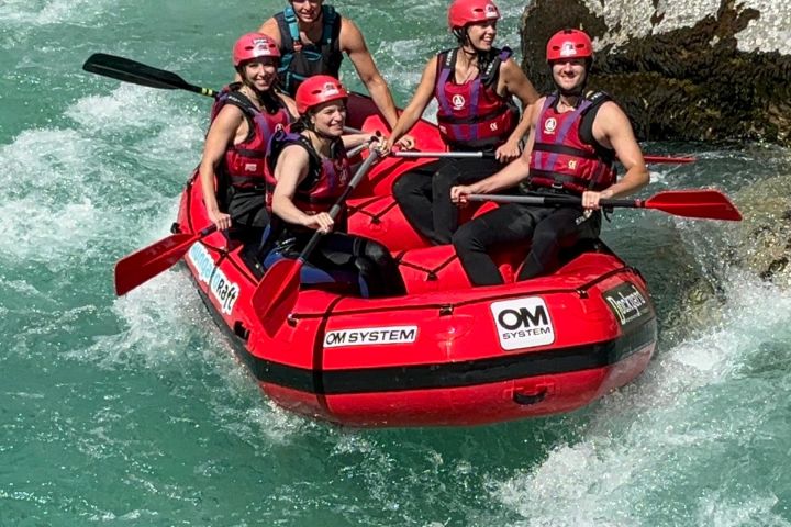 Rafting Bovec, Szlovénia. Vadvízi evezés a Soča-folyón, 5 csillagos élmény.